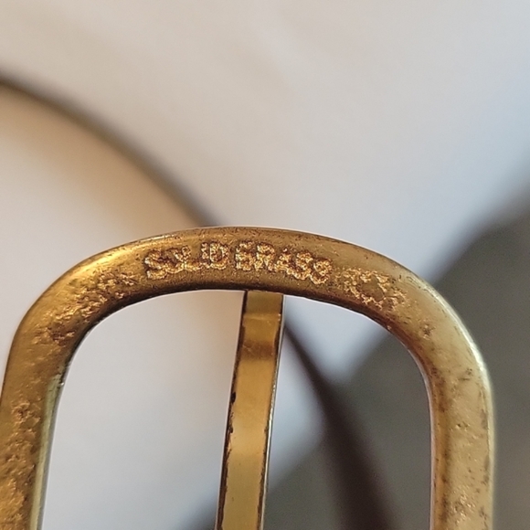 Lands End  Brown Leather Belt w/ Solid Brass Buckle - Picture 3 of 5